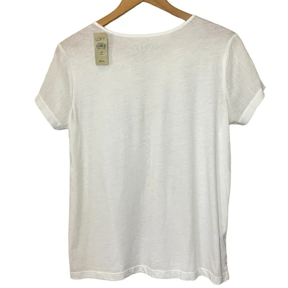 ❌SOLD❌NWT ANN TAYLOR LOFT White T-Shirt w/ Crochet Details - Picture 2 of 6